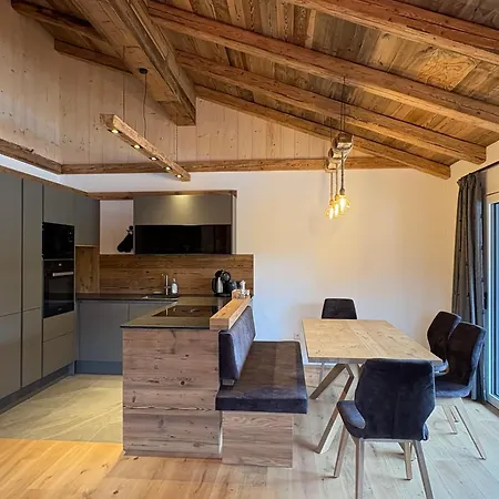 Lejlighed Unterduermoos Mit Chalet-charme Auf 1050 M , Alleinlage